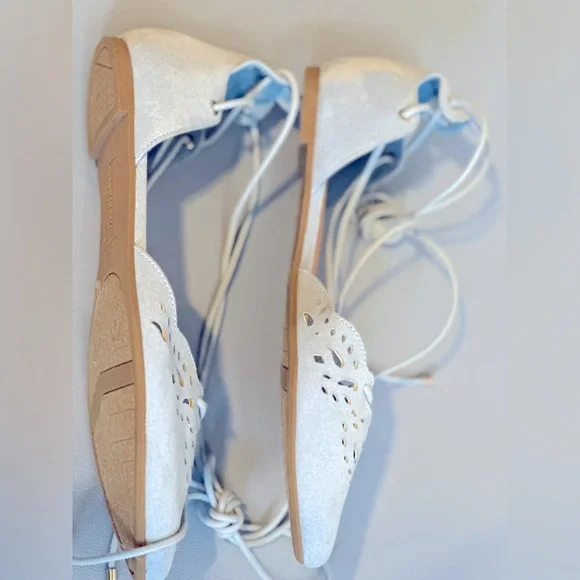 NWOT Christian Siriano Blue Suede Flats! - Picture 9 of 9